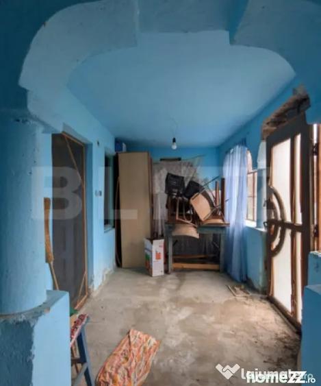 Casă cu 4 camere cu Teren 1100 Mp în Central