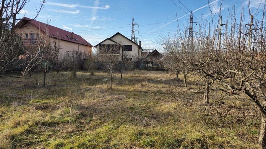 Teren de 1045 mp, în Nord