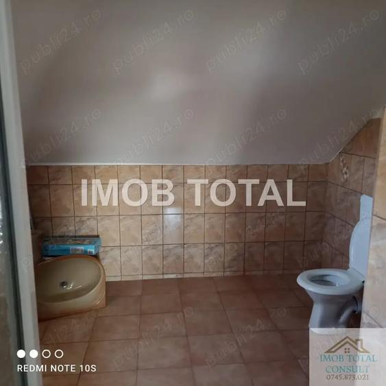 Casă cu 6 camere în Central