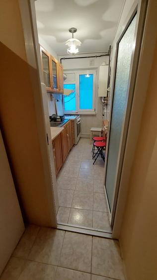 Apartament 2 camere - Casa de Cultura - 300 euro/luna (Cod E8) - 9