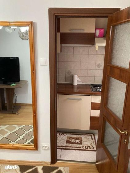 Garsonieră decomandată în Central