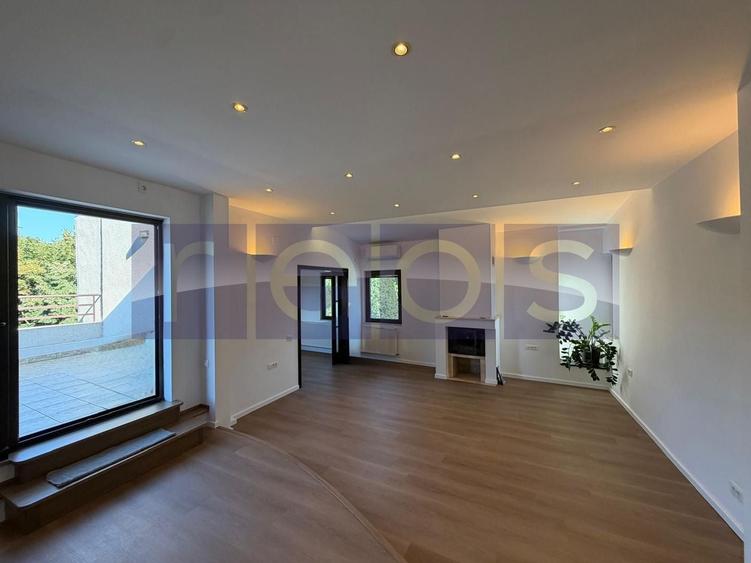 Apartament cu 5 camere decomandat în Kiseleff