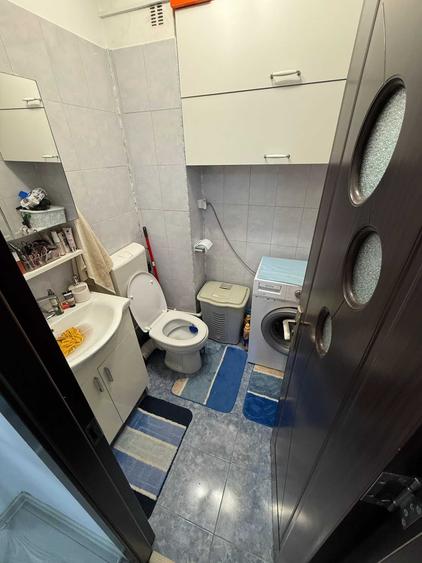 Apartament cu 3 camere decomandat în 1 Mai