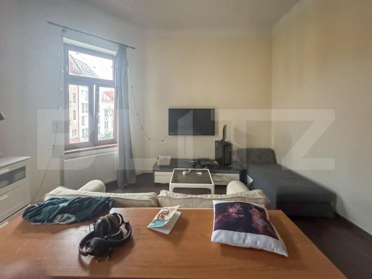 Apartament 4 camere, 104 mp, zona Central - 1