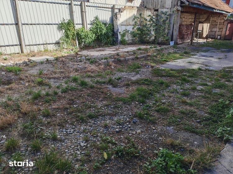 Casă cu 3 camere cu Teren 400 Mp în Mărăști