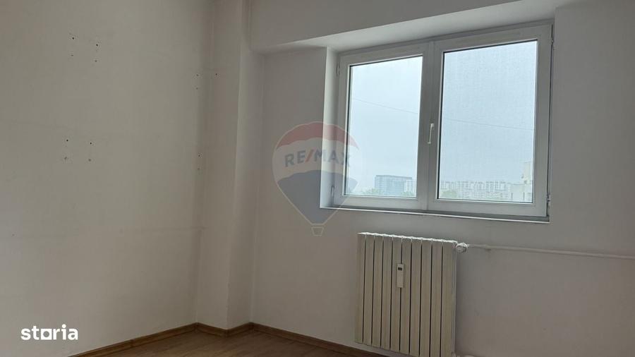 Apartament cu 4 camere de vanzare in zona 13 Septembrie - 8