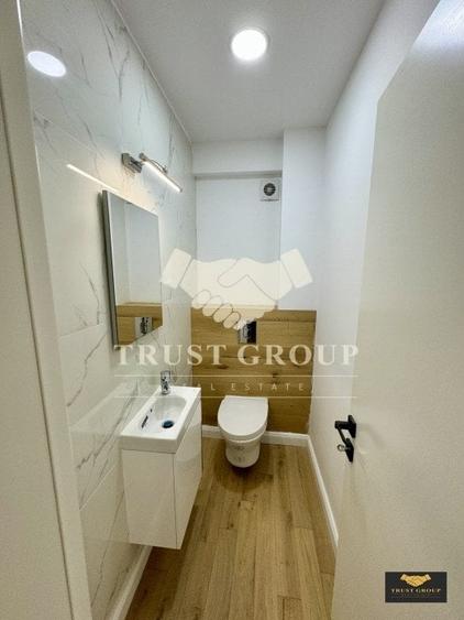 Apartament cu 3 camere decomandat în Polonă