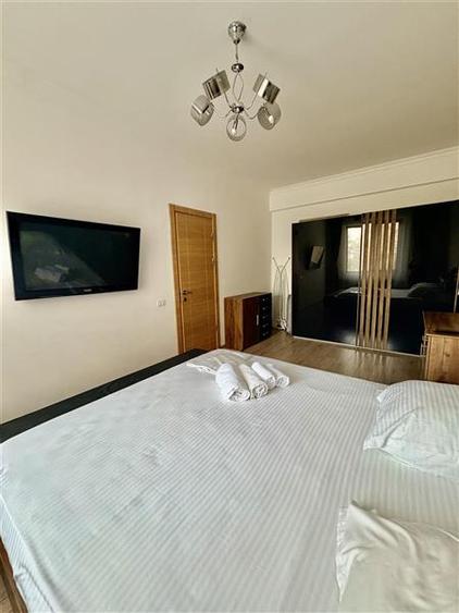 Apartament cu 2 camere decomandat, mobilat în Central