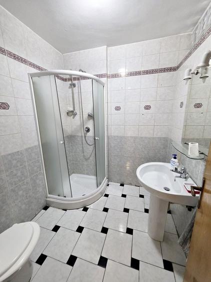 Birou, de 75 mp, în Costin Georgian
