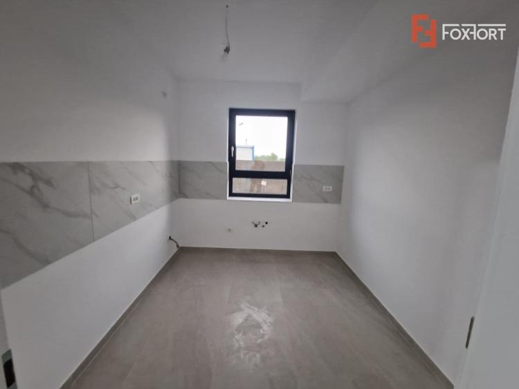 Duplex cu 4 camere cu Canalizare în Moșnița Veche