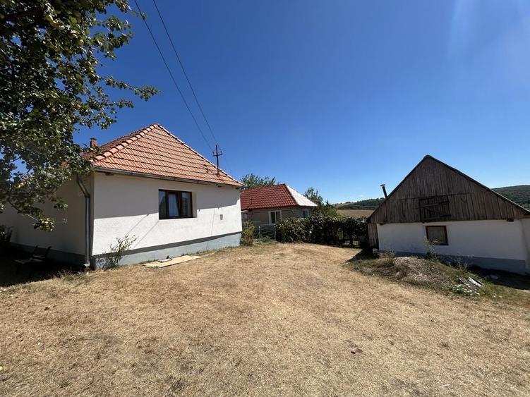 Casă cu 4 camere în Huta