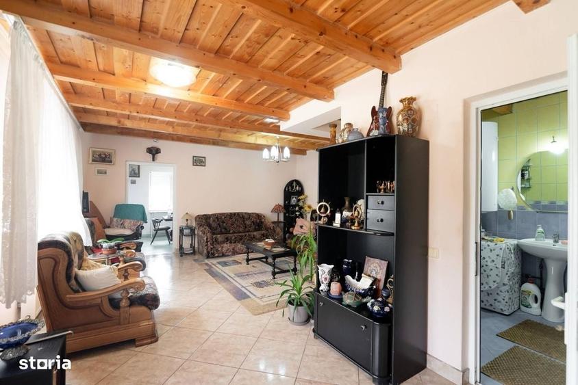 Casă cu 3 camere cu Teren 700 Mp în Central