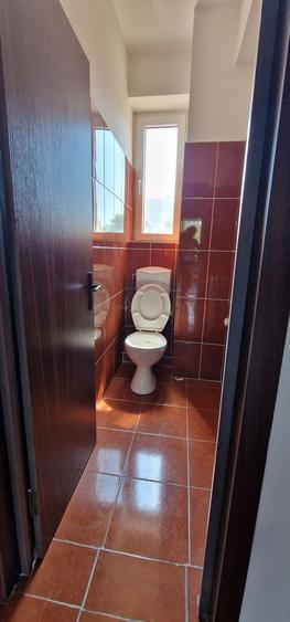 Casă individuală cu 5 camere cu Canalizare în Tomis II