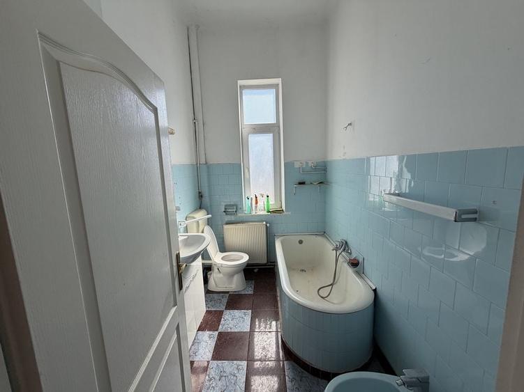 Casă cu 4 camere în Bogdăneștilor