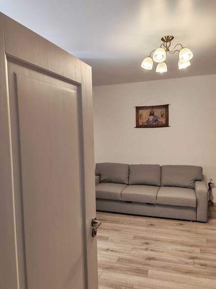 Apartament cu 2 camere decomandat în Universitate