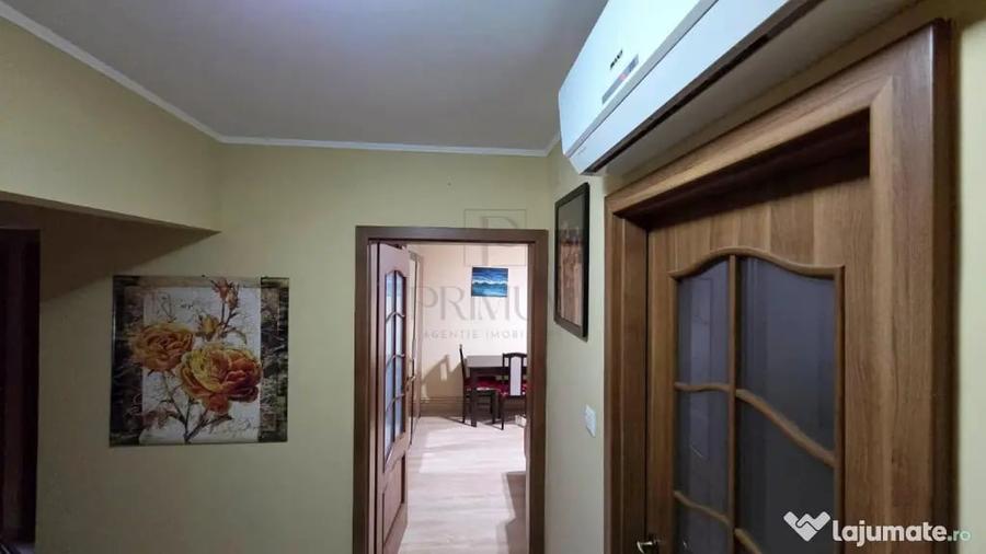 Apartament cu 3 camere decomandat în Torontalului