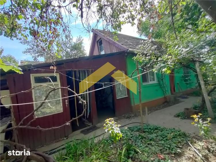 Casă cu 2 camere cu Teren 600 Mp în Central