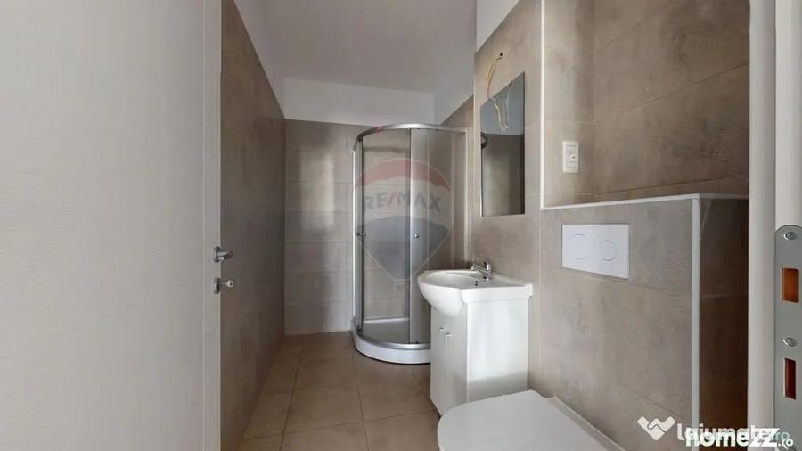 Apartament cu 3 camere decomandat în Sânpetru