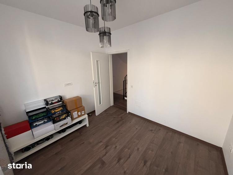 Casă cu 5 camere cu Teren 127 Mp în Chiajna