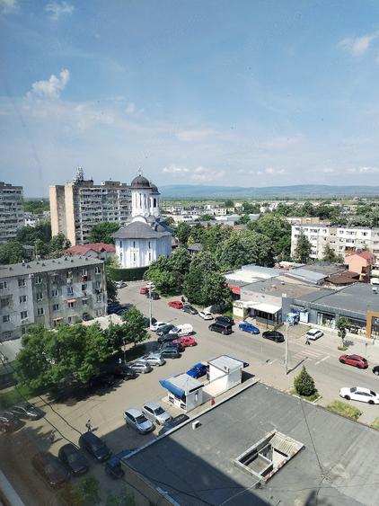 Apartament cu 2 camere semidecomandat în Micro 14