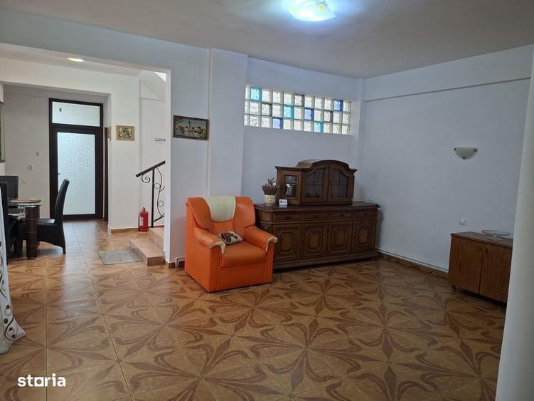Casă cu 4 camere cu Teren 20 Mp în Gheorghe Doja