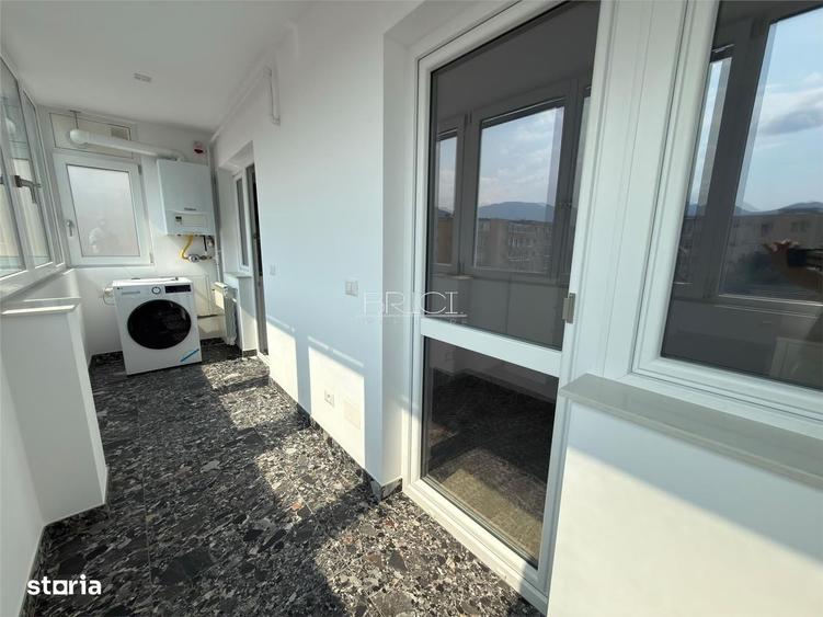 Apartament cu 2 camere decomandat în Calea București