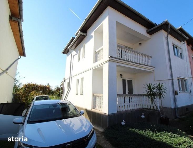 Casă cu 4 camere cu Teren 700 Mp în Central