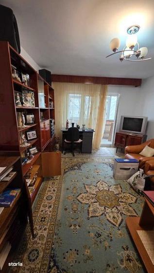 Apartament 3 camere nelocuit de vanzare - Slobozia, IL - 5