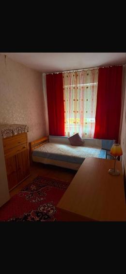 Apartament cu 3 camere semidecomandat în Șagului