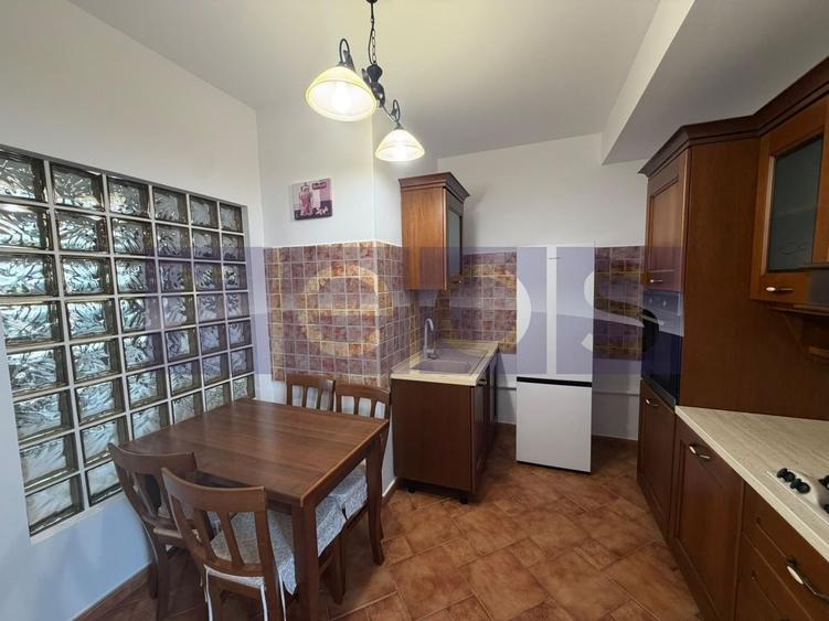 Apartament cu 3 camere decomandat, mobilat în Băneasa