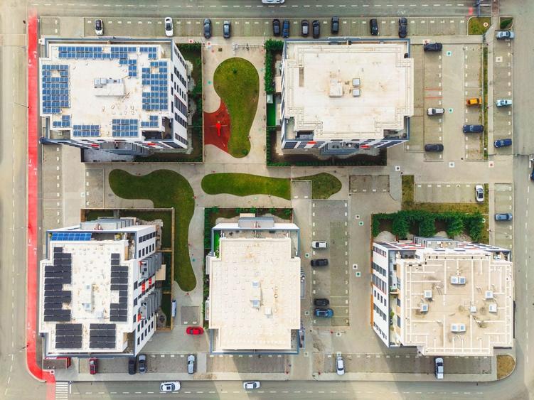 Apartament cu 2 camere decomandat în UTA