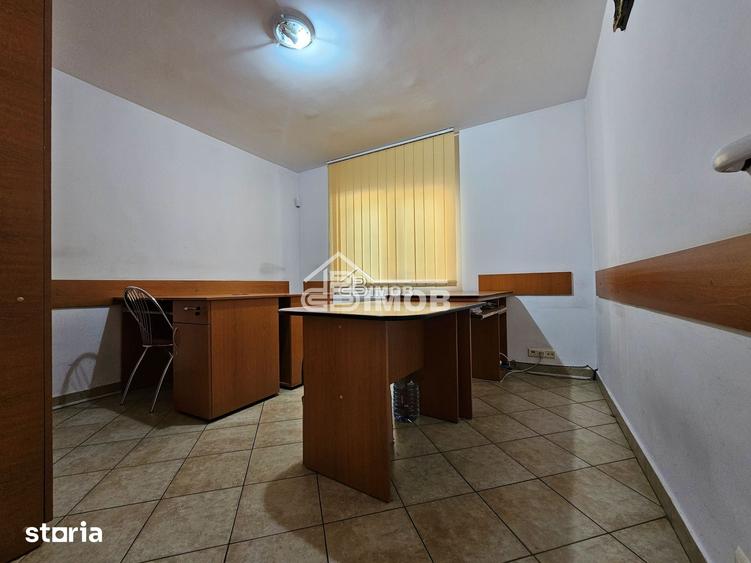 Apartament cu 3 camere decomandat în Micro 11