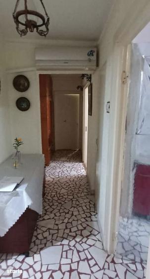 Apartament cu 3 camere decomandat în Faleza Nord