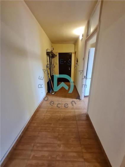 Apartament cu 2 camere decomandat în Noua