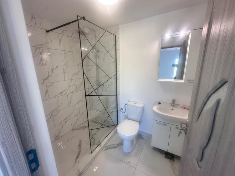 Casă cu 4 camere în Exterior Vest