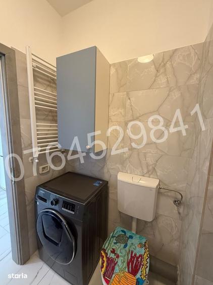 Garsonieră decomandată în Roșu