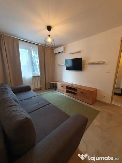 Apartament cu 2 camere semidecomandat în Central