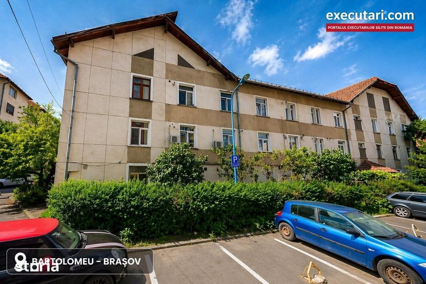 Apartament cu 2 camere decomandat în Bartolomeu