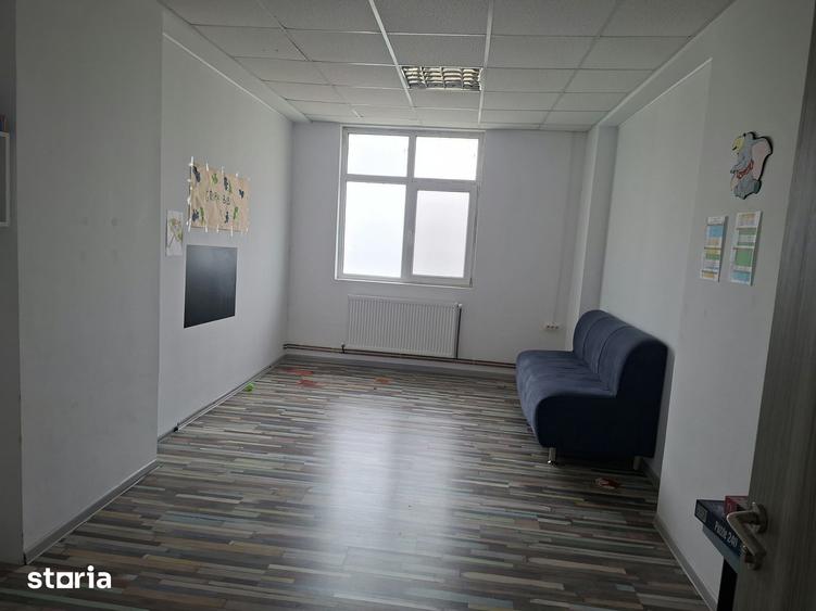 Spațiu comercial, de 190 mp, în Blejoi