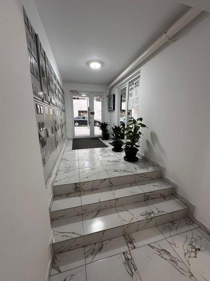 Apartament cu 2 camere decomandat, mobilat în Păcii