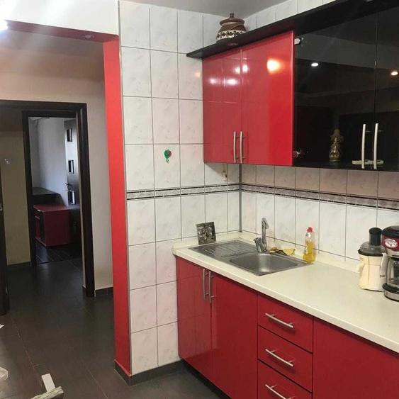 Apartament de 3 camere, confort 1 sporit, avand suprafata utila de 83 mp. Acesta se afla intr-un bloc reabilitat termic. - 4