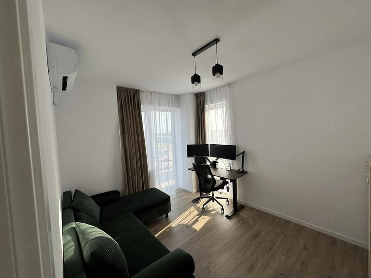 Apartament cu 3 camere decomandat în Sud