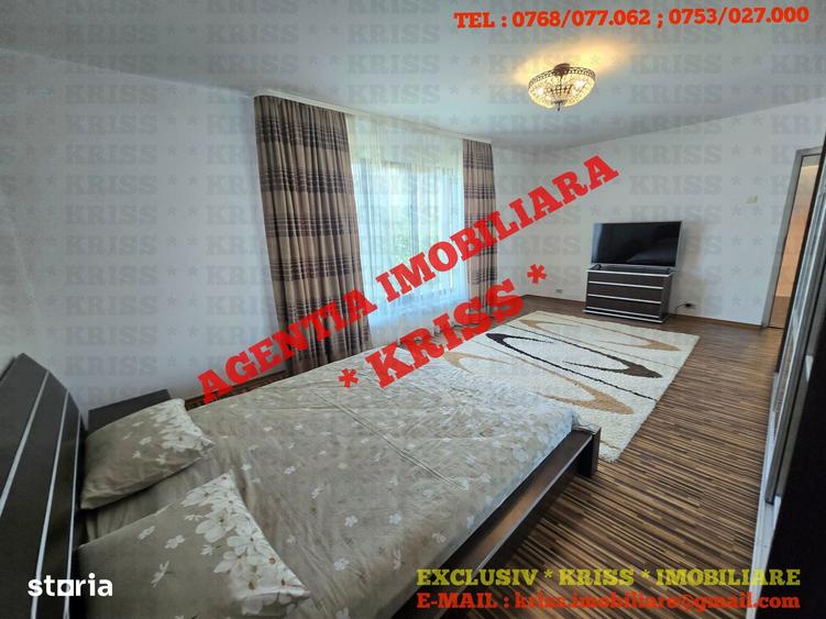 Casă cu 4 camere cu Teren 330 Mp în Central
