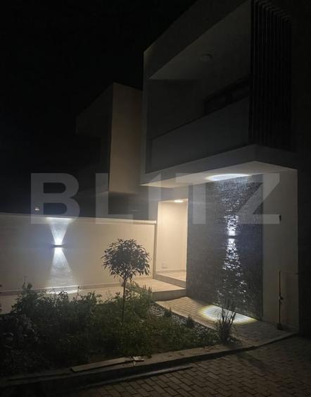 Duplex cu 4 camere cu Canalizare în Hlincea