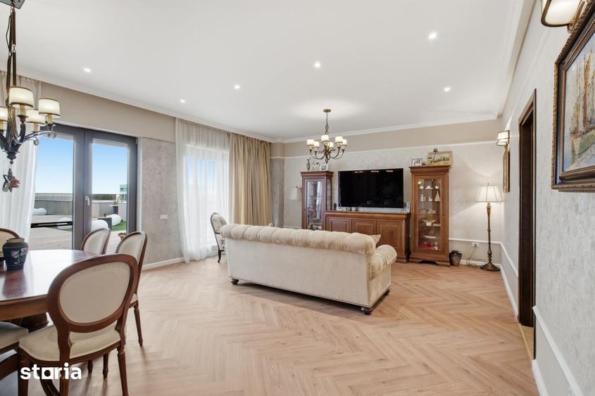 Apartament cu 4 camere în Est