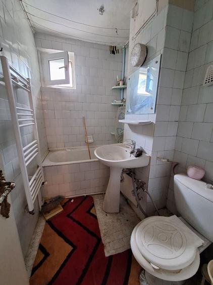 Apartament cu 2 camere decomandat în Micro 20