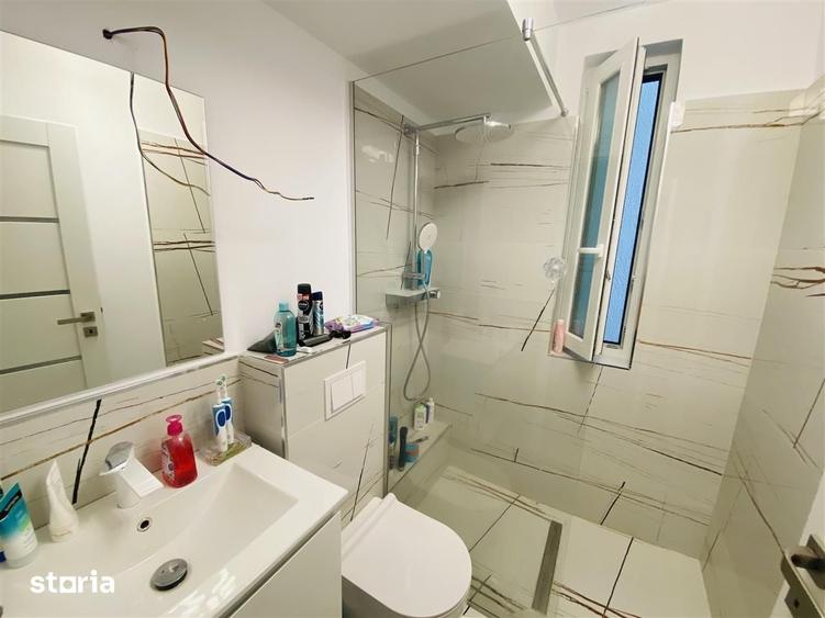 Casă cu 5 camere cu Teren 513 Mp în Calea Dumbrăvii