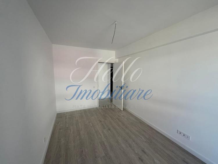 Apartament cu 3 camere decomandat în Florești