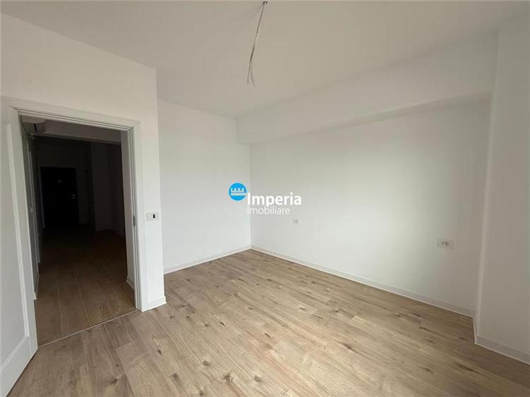 Apartament cu 3 camere decomandat în Valea Lupului