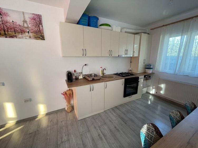 Casă cu 2 camere în Central